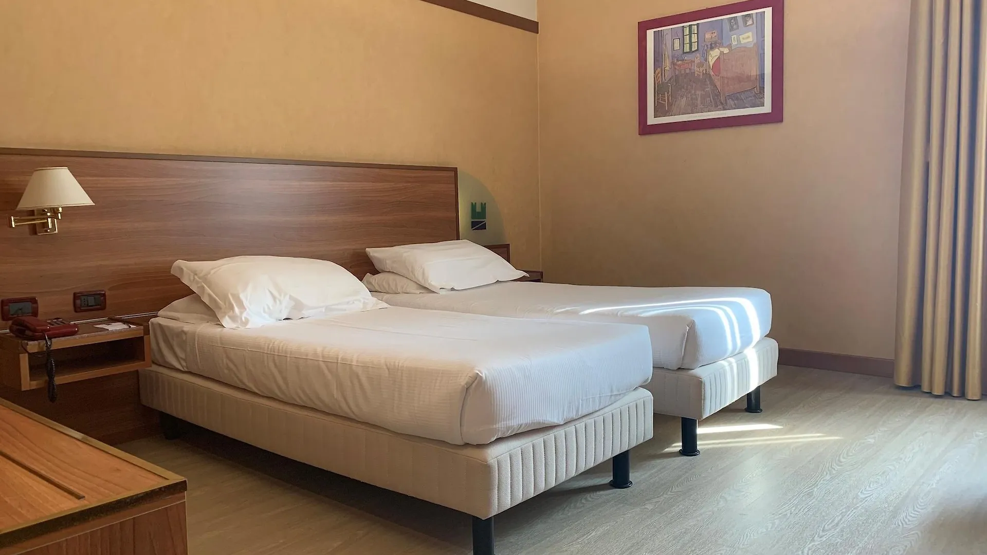 ****  צולה פרדוסה Shg Hotel Bologna איטליה